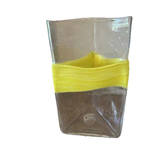 Art Glass Signed Handblown 9.5” Triangular Yellow Vase‎ William Salas Vintage - Picture 1 of 10